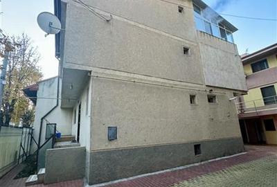 Casa foarte spatioasa D+P+2E amplasare excelenta, str. N. Iorga aproape de Bd. M - 13