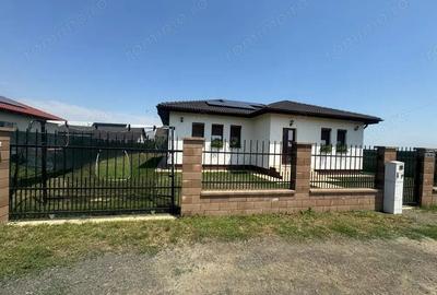 Casa Individuala Mobilata & Utilata | Toate Utilitatile Mo?ni?a Noua | Comision 0% - 8