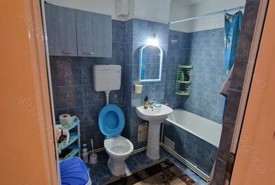 Apartament cu 3 camere decomandat în Central - 1