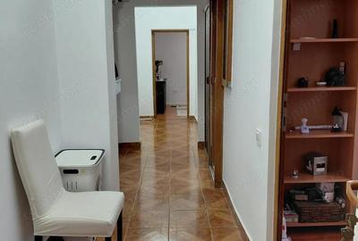 Apartament cu 4 camere decomandat în Central - 21