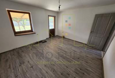 Casă individuală cu 4 camere cu Canalizare în Șag - 1