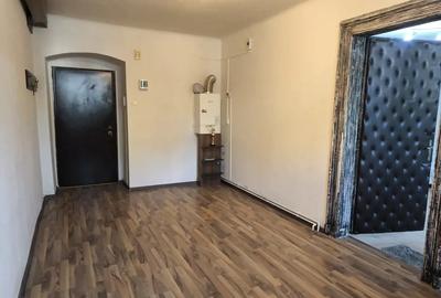 Apartament pretabil diferite activita?i - zona centrala, - 2