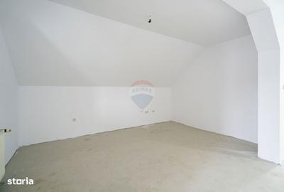 Casă cu 9 camere cu Teren 1000 Mp în Oncea - 3