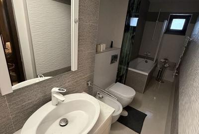 Apartament cu 4 camere decomandat în Central - 4