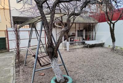 Casa de vanzare, suprafata 300 mp, zona 14 Mai - 17