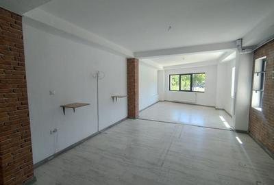 ? Casă de închiriat - 210 mp + curte 100 mp - Zona Buzești