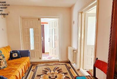 Casa, anexa si teren 1239 mp, situata in Podoleni - 4