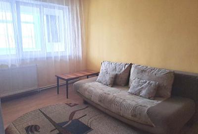Apartament cu 2 camere de inchiriat pe Mihai Viteazu Apartament cu 2 camere de inchiriat pe Mihai Viteazu - 2