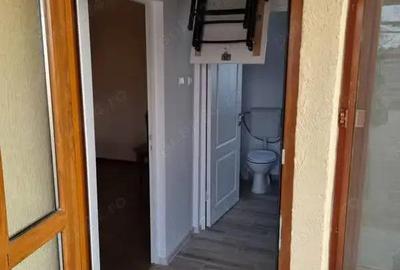 A 38 Proprietarul vinde 2 case cu 510 mp teren in ?erbane?ti Bacau - 17