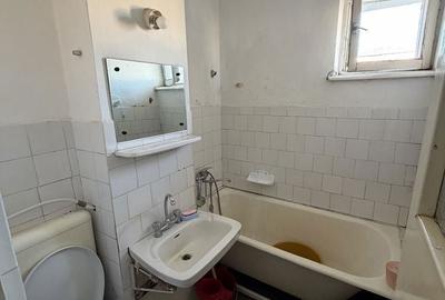 Apartament cu 3 camere semidecomandat în Central - 3