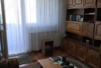 Oportunitate! Apartament de vanzare, 3 camere, Dealul Florilor - 1