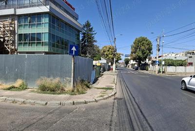 Comision cumparator 0% , Casa parter cu etaj si teren 430mp. - 3