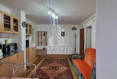Apartament cu 4 camere semidecomandat, mobilat în Lipovei - 2