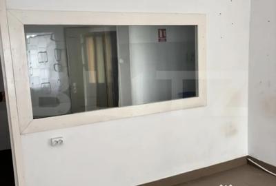 Spațiu comercial, de 102 mp, în Central - 6