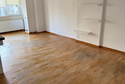 Apartament pentru birou et 1 3 camere decomandate B-dul Unirii-Nerva Traian - 4