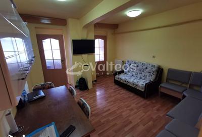 Apartament cu 4 camere decomandat în Central - 13
