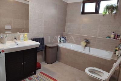 Apartament cu 3 camere semidecomandat, mobilat în Borhanci - 5