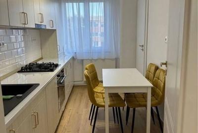 Apartament cu 3 camere în Central - 1