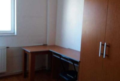 Garsonieră decomandată în Central - 7