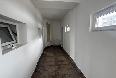 Casă individuală cu 12 camere cu Canalizare în Sisești - 9