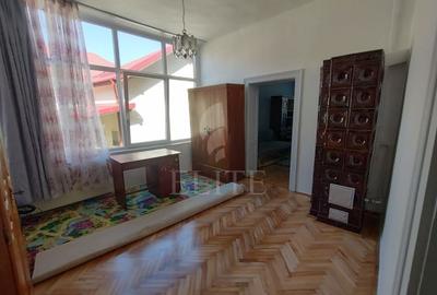 Casă cu 4 camere cu Teren 120 Mp în Gruia - 8