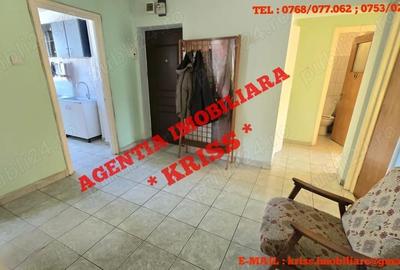 Apartament cu 4 camere decomandat în Teilor - 7