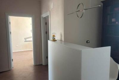 Spațiu comercial, de 45 mp, în Central - 3