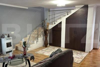 Casă cu Teren 1300 Mp în Central - 2