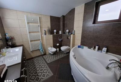 Casă cu 5 camere cu Teren 1500 Mp în Satulung - 1