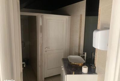 Spațiu comercial, de 300 mp, în Central - 2