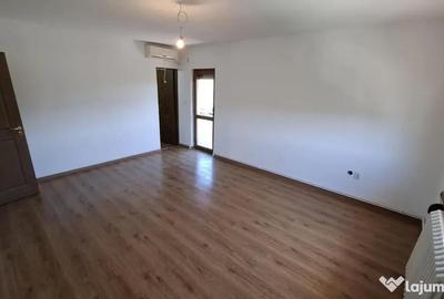 Apartament cu 3 camere decomandat în Bucium - 2