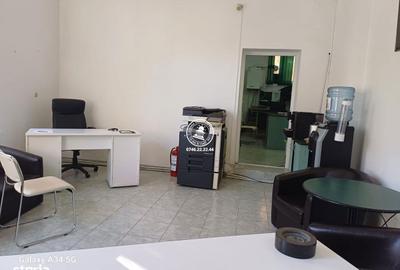 Spațiu comercial, de 40 mp, în Central