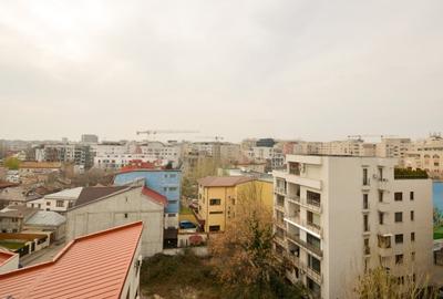 Apartament cu 4 camere decomandat în 13 Septembrie - 17