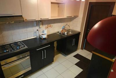 Apartament cu 3 camere decomandat, mobilat în 1 Decembrie 1918