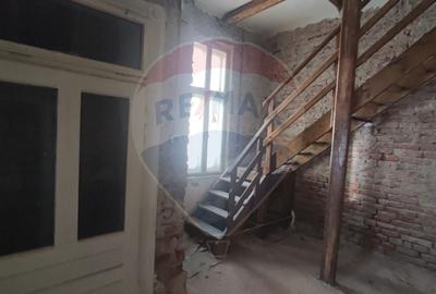 Spațiu comercial, de 68.339996337891 mp, în Ultracentral - 22