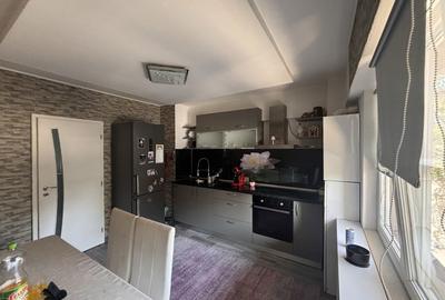 Apartament cu 3 camere în Central - 1