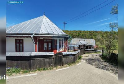Casă cu 6 camere cu Teren 711 Mp în Ardeoani - 2