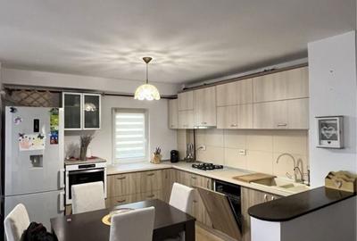 Apartament cu 2 camere decomandat în Delfinariu - 1