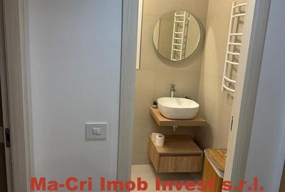 Apartament cu 3 camere semidecomandat, mobilat în 1 Mai - 7