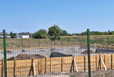 Teren de 460 mp, în Dascălu - 6