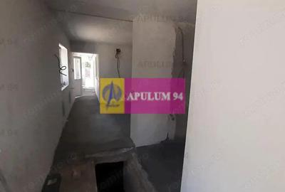 Casă cu 4 camere cu Teren 500 Mp în Copăceni - 1