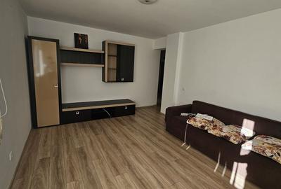Apartament cu 2 camere decomandat în Cetate - 2