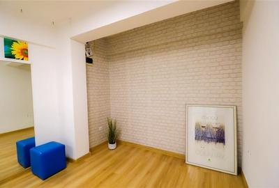 Birou, de 45 mp, în Central - 17