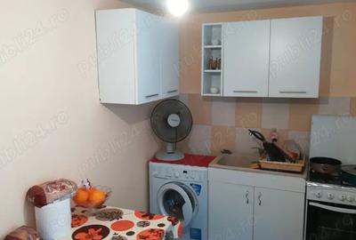Vand urgent casa la curte - langa statia de metrou Piata Muncii !!! - 3
