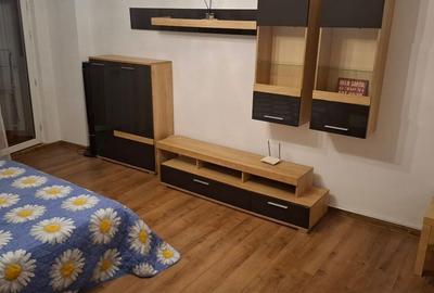 Garsonieră decomandată în Nerva Traian - 1
