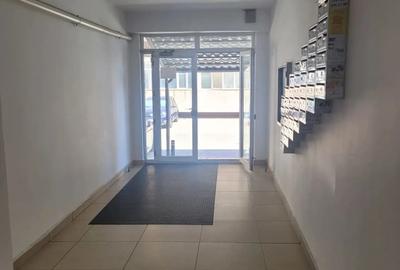Vand apartament cu 3 camere si garaj - 2