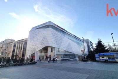 Spațiu comercial, de 93 mp, în Central