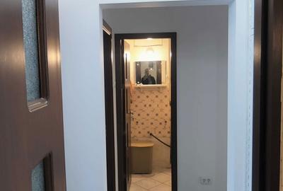 Apartament cu 3 camere decomandat în 1 Mai - 2