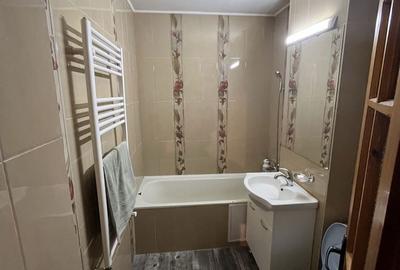 Apartament cu 3 camere decomandat în Obcini - 1