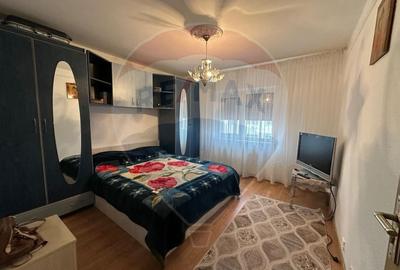 Apartament cu 3 camere de vânzare în zona Nord - 1